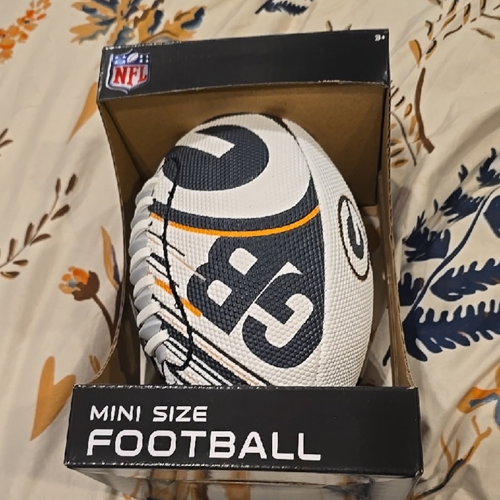 ❤️10/$30 New Mini Football Green Bay Packers